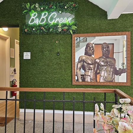 B&B Green Stazione Centrale E Centro Реджо-Калабрія Екстер'єр фото