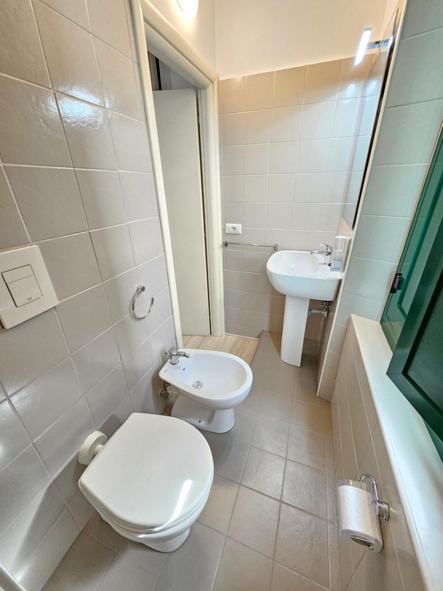 B&B Green Stazione Centrale E Centro Реджо-Калабрія Екстер'єр фото